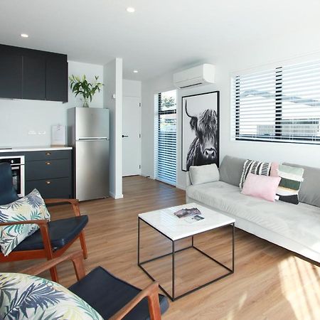 Villa 3 - Sunny Brand New House à Wanaka Extérieur photo