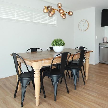 Villa 3 - Sunny Brand New House à Wanaka Extérieur photo