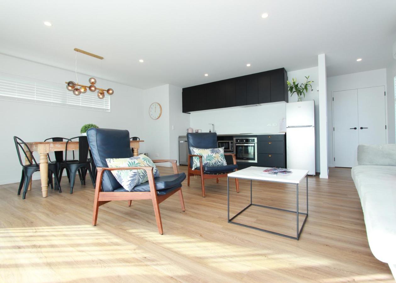 Villa 3 - Sunny Brand New House à Wanaka Extérieur photo